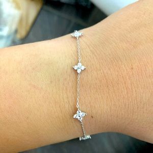 NEW 925 Sterling Silver White zirconia flowers bracelet